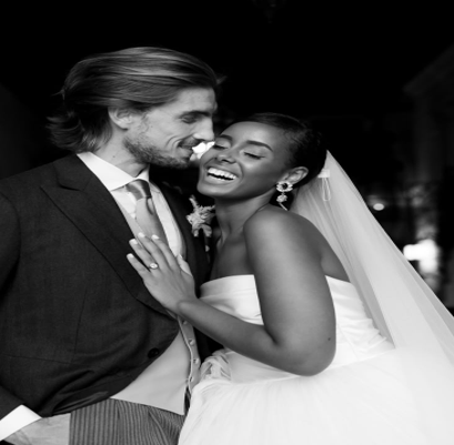 Wedding couple photo 1